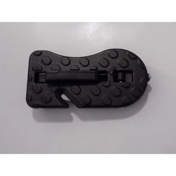 Universal Fit Car Door Step for Car Roof Access with Glass Breaker Safety Hammer - Picture 3 of 7